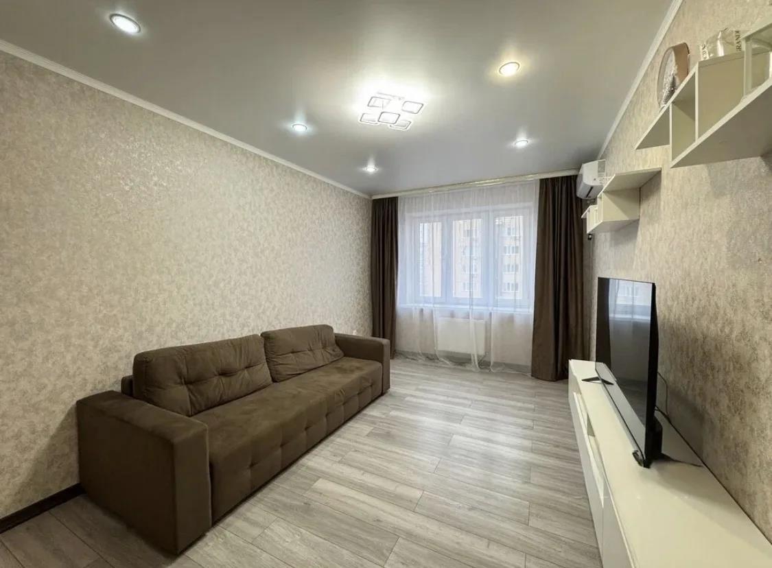 Фото №2: 3-комнатная квартира 80 м² - Краснодар, Прикубанский внутригородской округ, мкр. ЖК Губернский, ул. имени Героя Георгия Бочарникова, 8/2