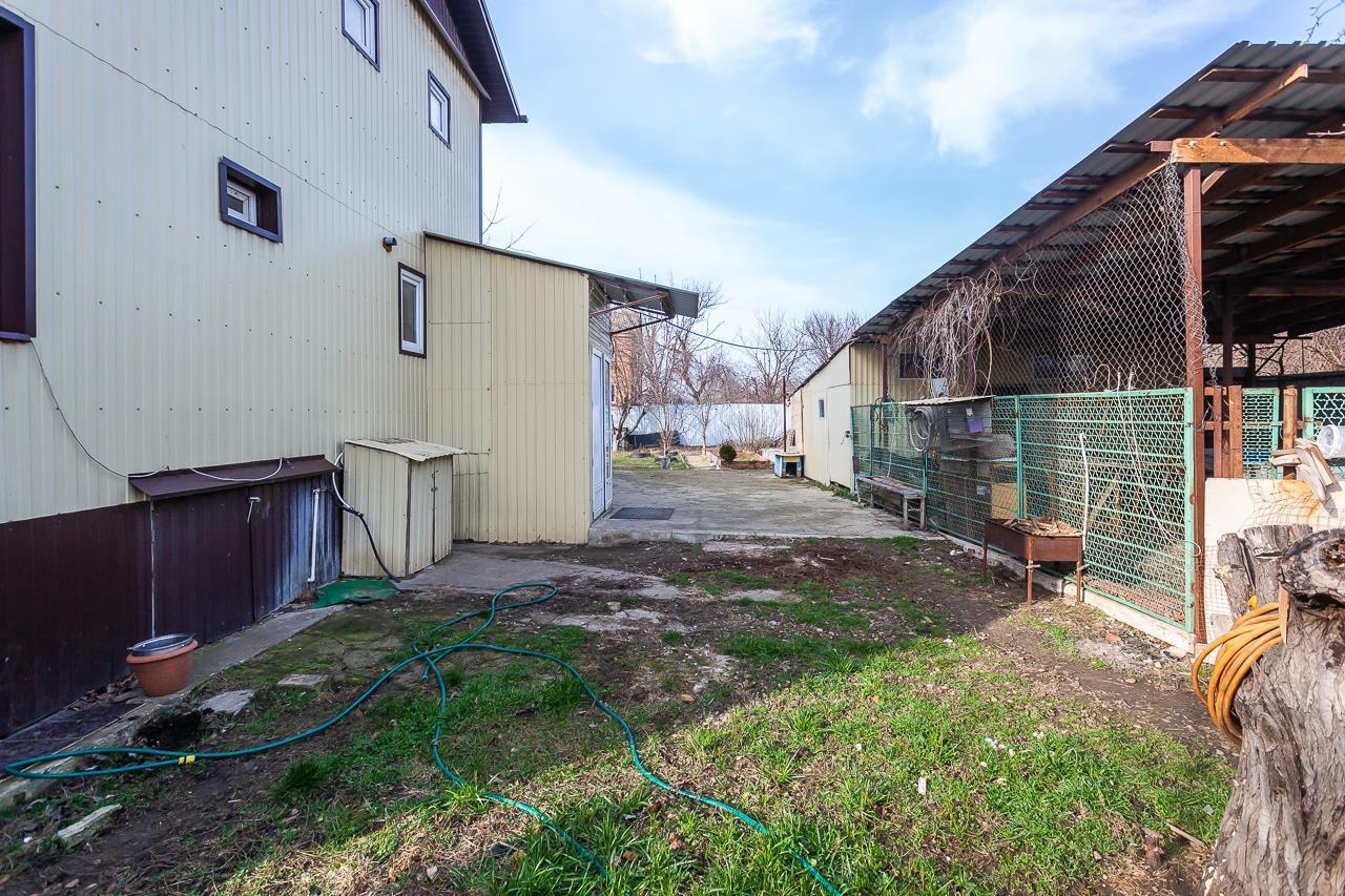 Фото №2: Коммерция 4 м² - Урожайное, мкр. Карасунский внутригородской округ, ул. Вишнёвая, 296