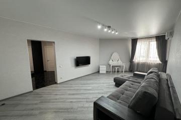 Фото №1: 1-комнатная квартира 51 м² - Краснодар, мкр. жилой комплекс Статус, ул. Стасова, 10