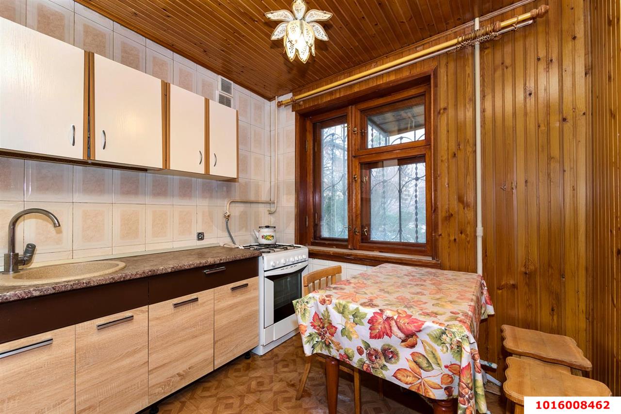 Фото №2: 3-комнатная квартира 60 м² - Краснодар, Прикубанский внутригородской округ, мкр. Завод Измерительных Приборов, ул. имени 40-летия Победы, 35