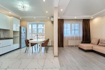 Фото №2: 2-комнатная квартира 76 м² - Краснодар, мкр. Гидростроителей, ул. Автолюбителей, 1Г