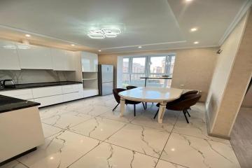 Фото №1: 2-комнатная квартира 76 м² - Краснодар, мкр. Гидростроителей, ул. Автолюбителей, 1Г