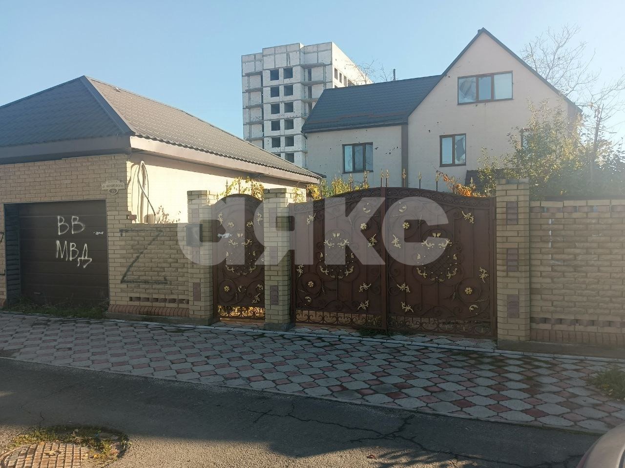 Фото №1: Дом 201 м² + 5 сот. - Мариуполь, р. Левобережный, пер. Олега Кошевого