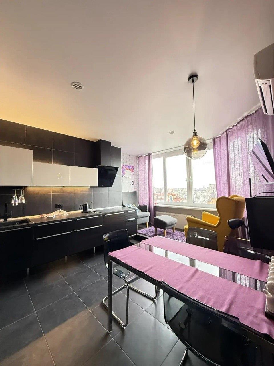 Фото №4: 1-комнатная квартира 52 м² - Краснодар, Прикубанский внутригородской округ, Фестивальный, мкр. Солнечный, ул. Архитектора Ишунина, 1