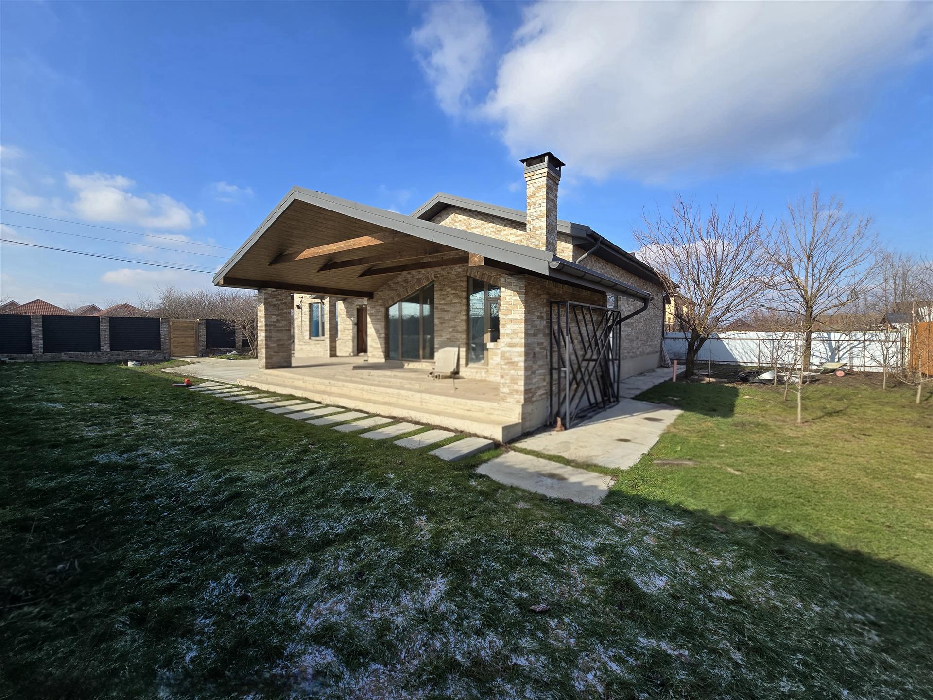 Фото №13: Дом 145 м² + 6 сот. - СНТ Пригород, мкр. Прикубанский внутригородской округ, ул. Атамана Котляревского, 217