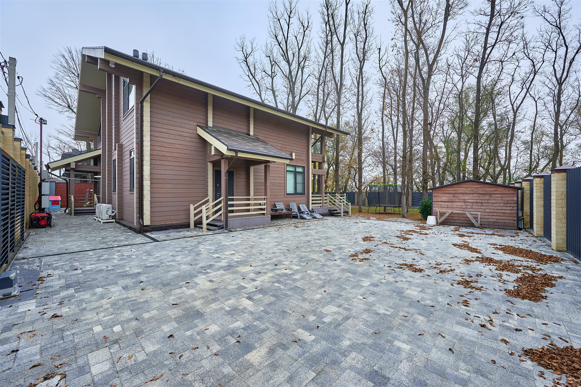 Фото №3: Дом 232 м² + 11 сот. - СТ Виктория, мкр. Прикубанский внутригородской округ, ул. Весенняя, 15