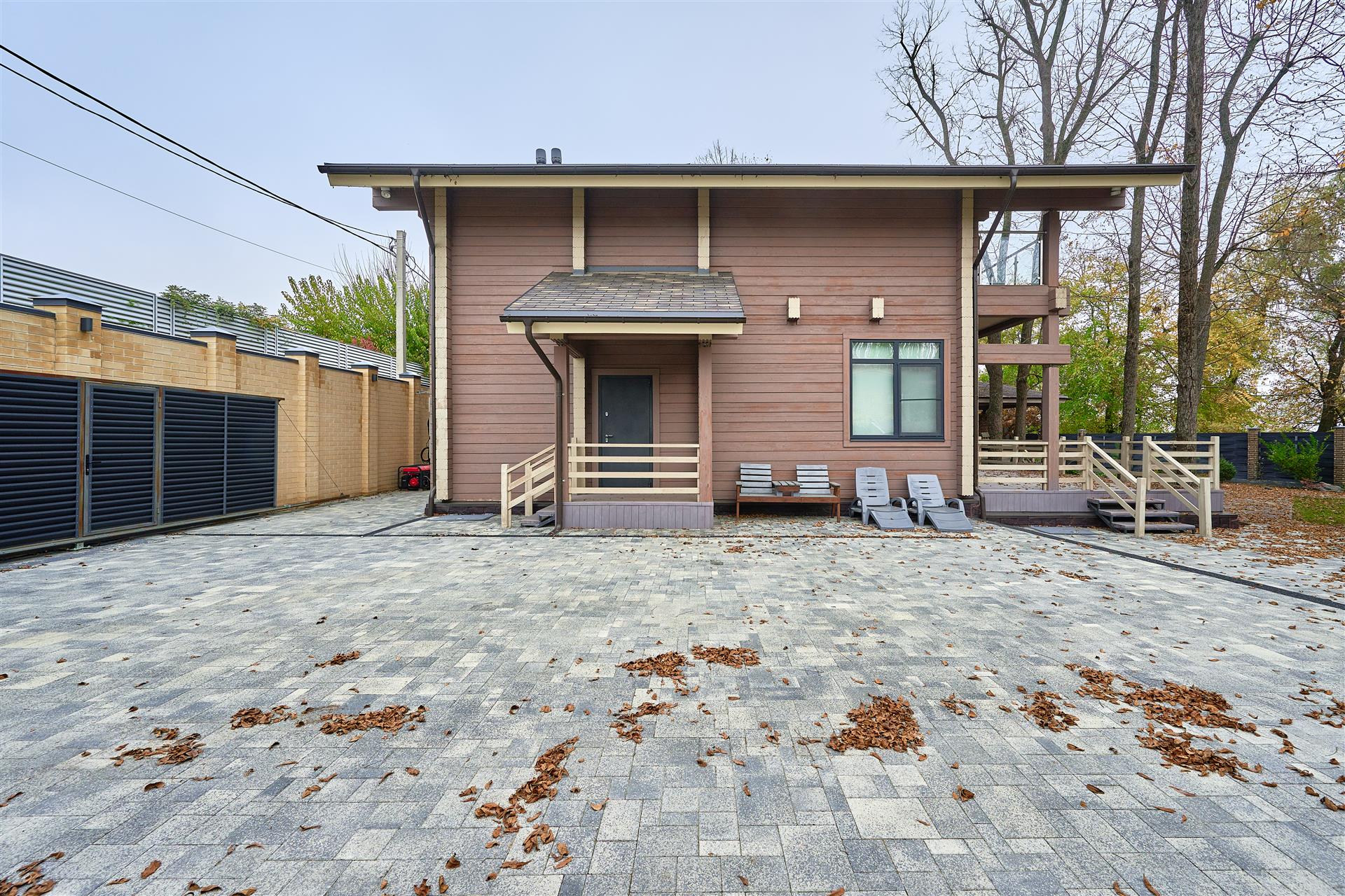 Фото №1: Дом 232 м² + 11 сот. - СТ Виктория, мкр. Прикубанский внутригородской округ, ул. Весенняя, 15