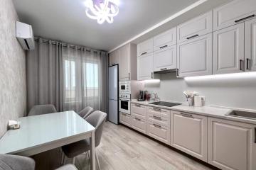 Фото №1: 2-комнатная квартира 62 м² - Краснодар, мкр. Светлоград, ул. Красных Партизан, 1/4к3