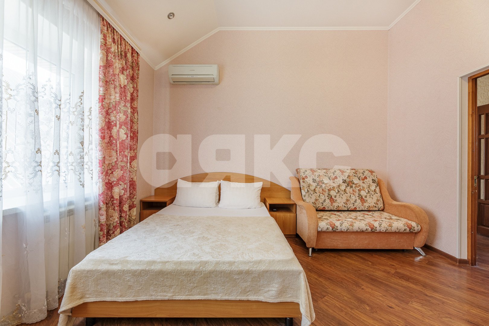 Фото №6: Дом 401 м² + 3.5 сот. - Анапа, ул. Астраханская, 44