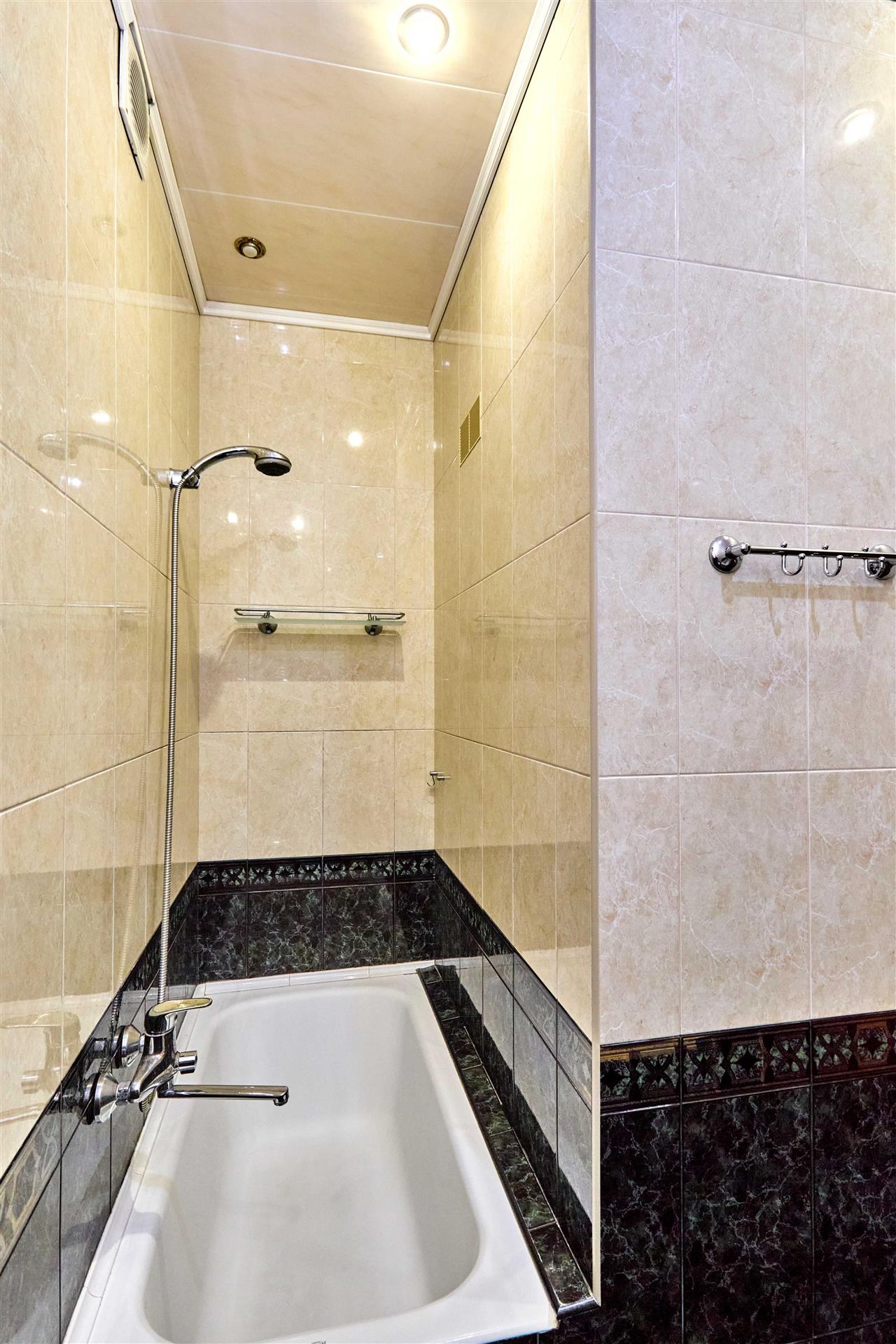 Фото №12: Дом 227 м² + 6 сот. - Краснодар, Прикубанский внутригородской округ, Калинино, мкр. Завод Радиоизмерительных Приборов, ул. им. Грабина В.Г., 23