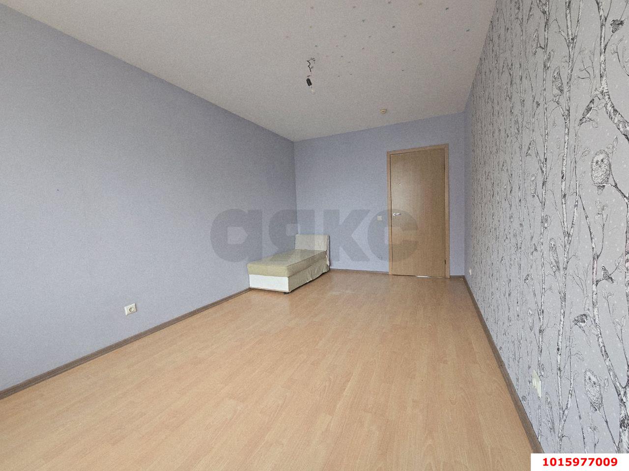 Фото №5: 3-комнатная квартира 76 м² - Краснодар, Западный внутригородской округ, Кожзавод, мкр. Военный городок № 1, ул. имени Калинина, 350/11