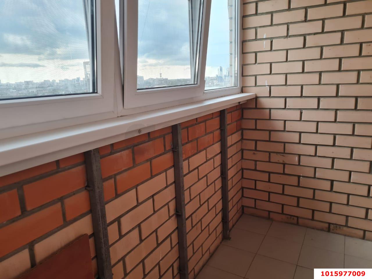 Фото №10: 3-комнатная квартира 76 м² - Краснодар, Западный внутригородской округ, Кожзавод, мкр. Военный городок № 1, ул. имени Калинина, 350/11