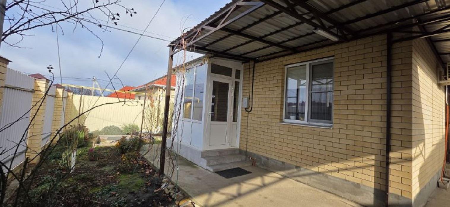 Фото №4: Дом 74 м² + 3 сот. - Южный, п. коттеджный  Знание, ул. Черноморская, 9