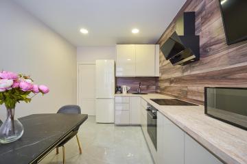 Фото №4: 2-комнатная квартира 68 м² - Краснодар, мкр. Губернский, ул. имени Героя Георгия Бочарникова, 12/1