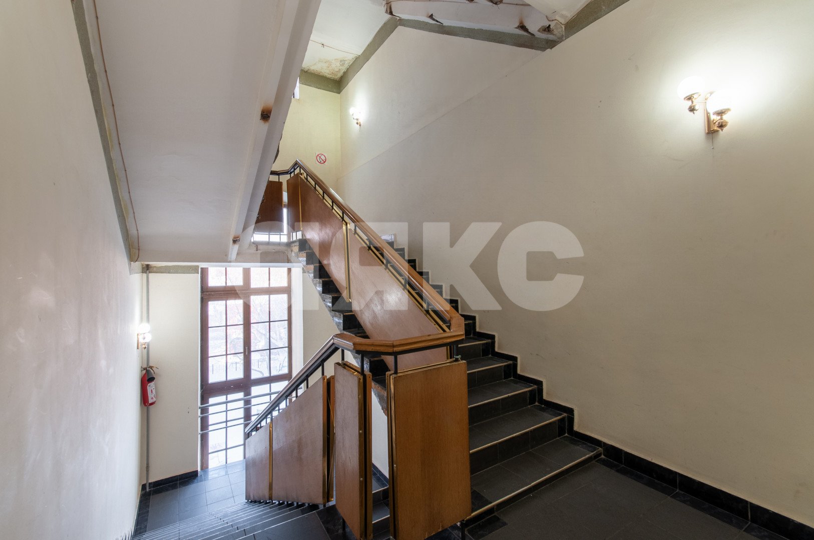 Фото №8: Коммерция 1266 м² - Москва, ул. Александра Солженицына, 31с1