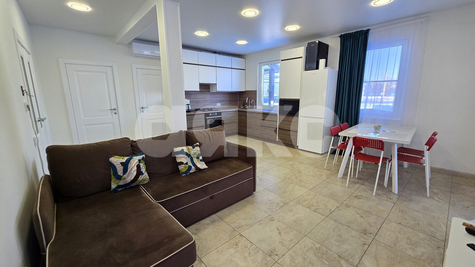 Фото №8: Дом 140 м² + 30 сот. - КП Золотая подкова, ул. Сиреневая