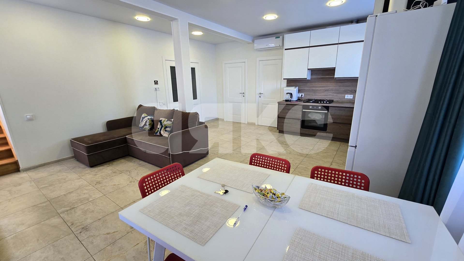 Фото №9: Дом 140 м² + 30 сот. - КП Золотая подкова, ул. Сиреневая