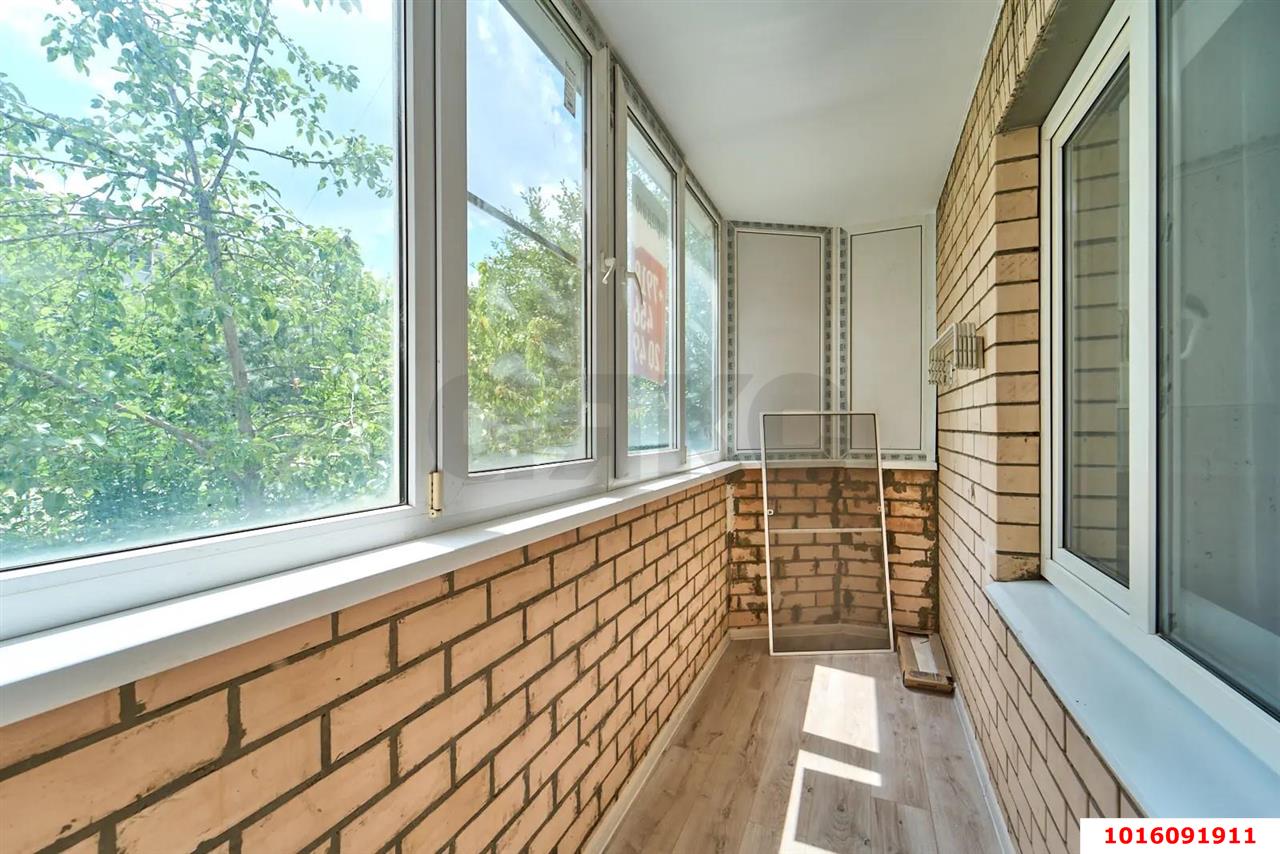 Фото №6: 1-комнатная квартира <span class="whitespace-nowrap">45 м²</span>, <span class="whitespace-nowrap">2/10 эт.</span> - Краснодар, Прикубанский внутригородской округ, мкр. Краевая Клиническая Больница, ул. Восточно-Кругликовская, 74