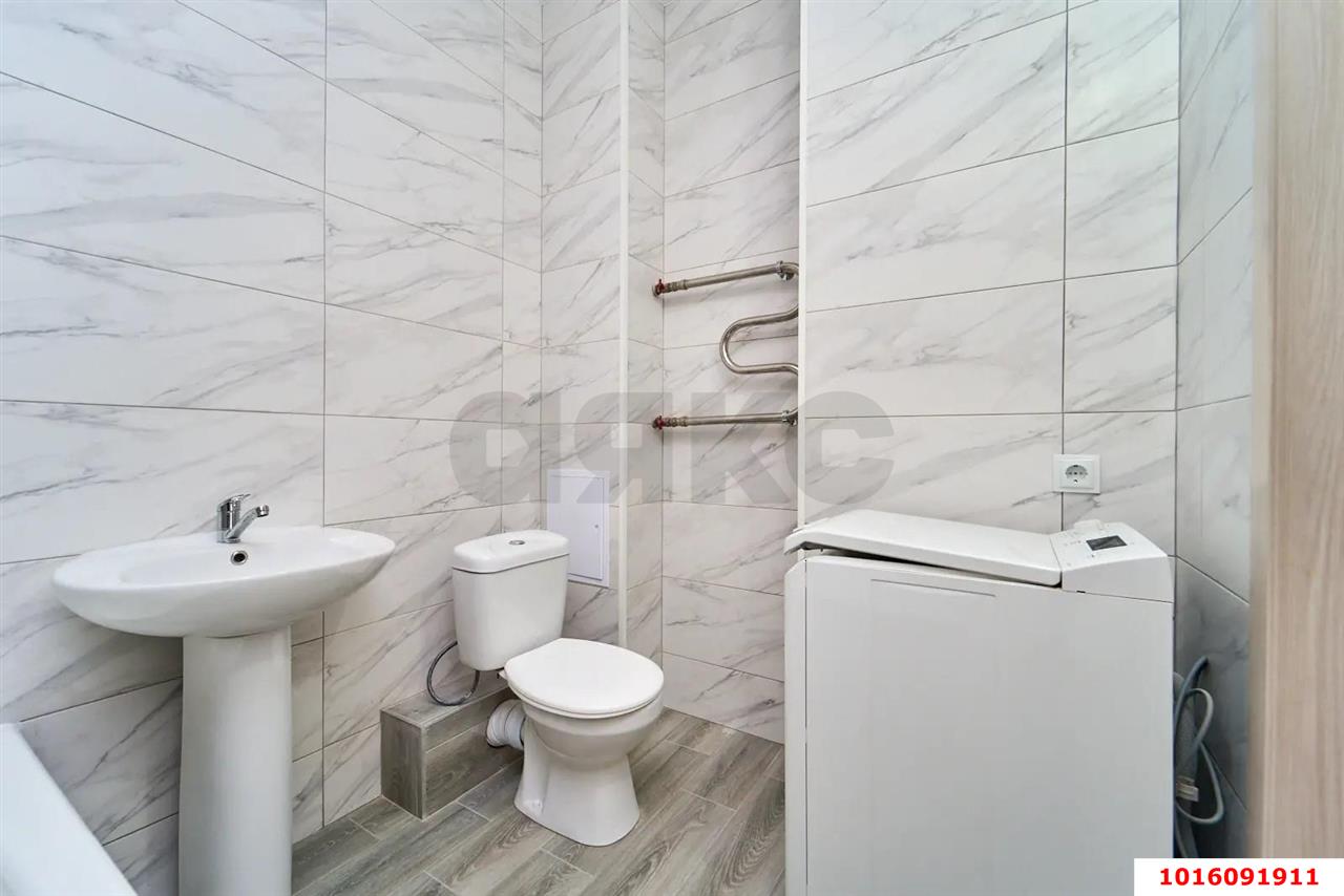 Фото №9: 1-комнатная квартира <span class="whitespace-nowrap">45 м²</span>, <span class="whitespace-nowrap">2/10 эт.</span> - Краснодар, Прикубанский внутригородской округ, мкр. Краевая Клиническая Больница, ул. Восточно-Кругликовская, 74