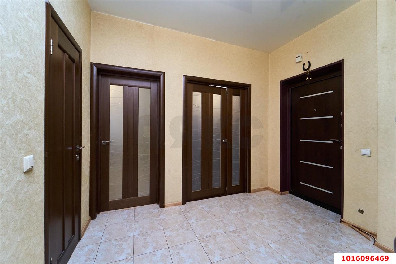 Фото №5: 2-комнатная квартира <span class="whitespace-nowrap">72 м²</span>, <span class="whitespace-nowrap">2/17 эт.</span> - Краснодар, Западный внутригородской округ, мкр. Фестивальный, ул. Морская, 49