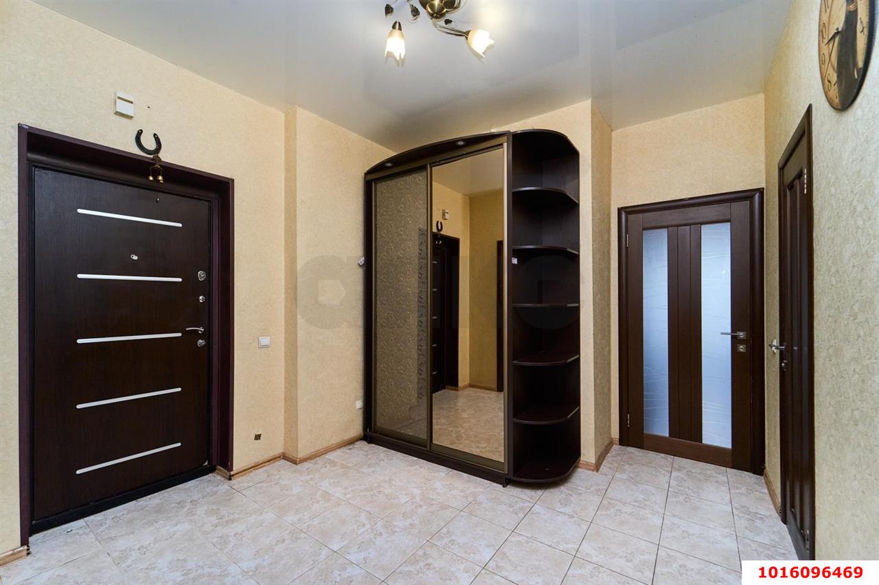 Фото №4: 2-комнатная квартира <span class="whitespace-nowrap">72 м²</span>, <span class="whitespace-nowrap">2/17 эт.</span> - Краснодар, Западный внутригородской округ, мкр. Фестивальный, ул. Морская, 49