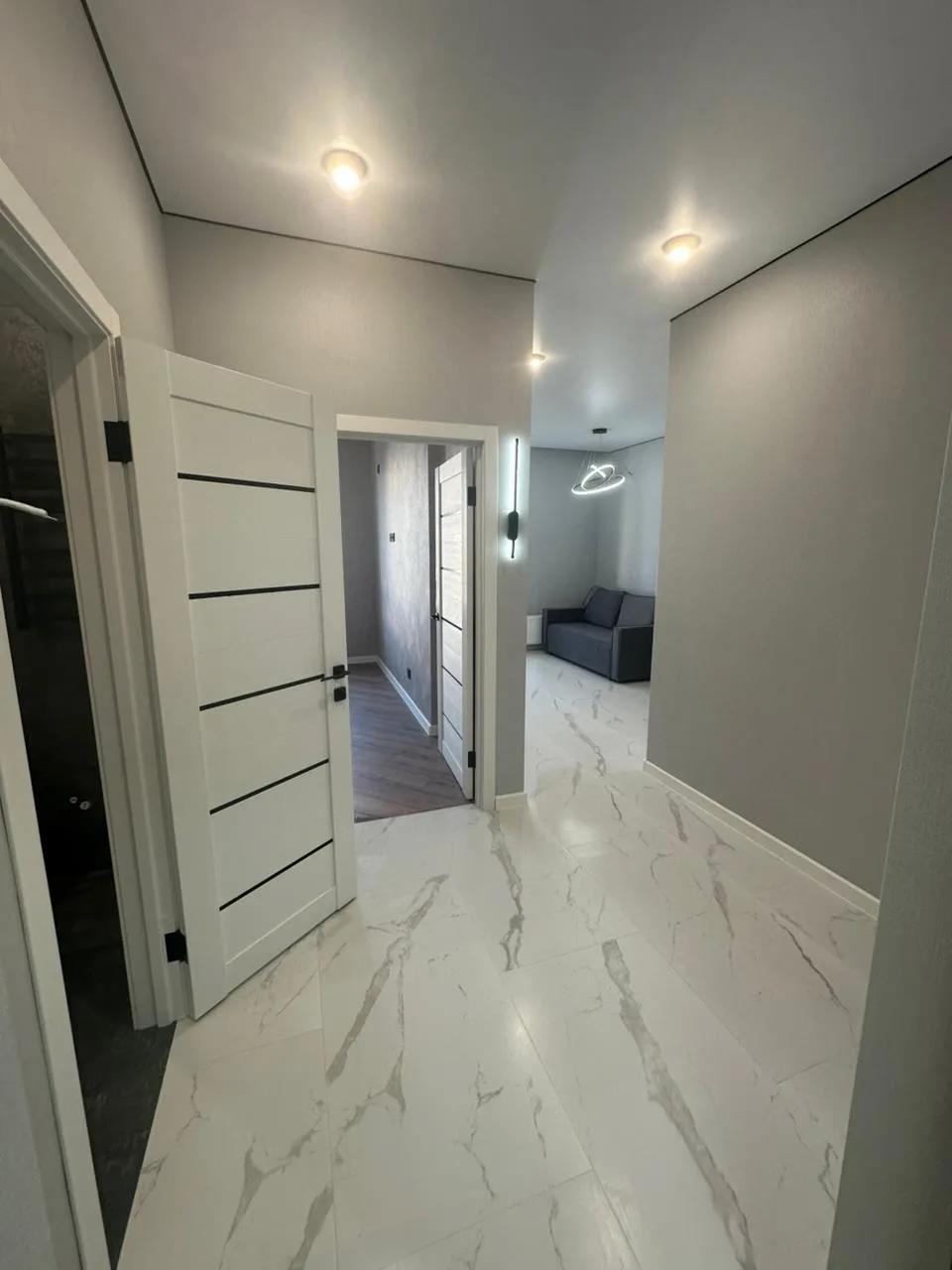 Фото №6: 1-комнатная квартира 40 м² - Краснодар, Центральный внутригородской округ, жилой комплекс Фонтаны, мкр. Черёмушки, ул. Воронежская, 47/10