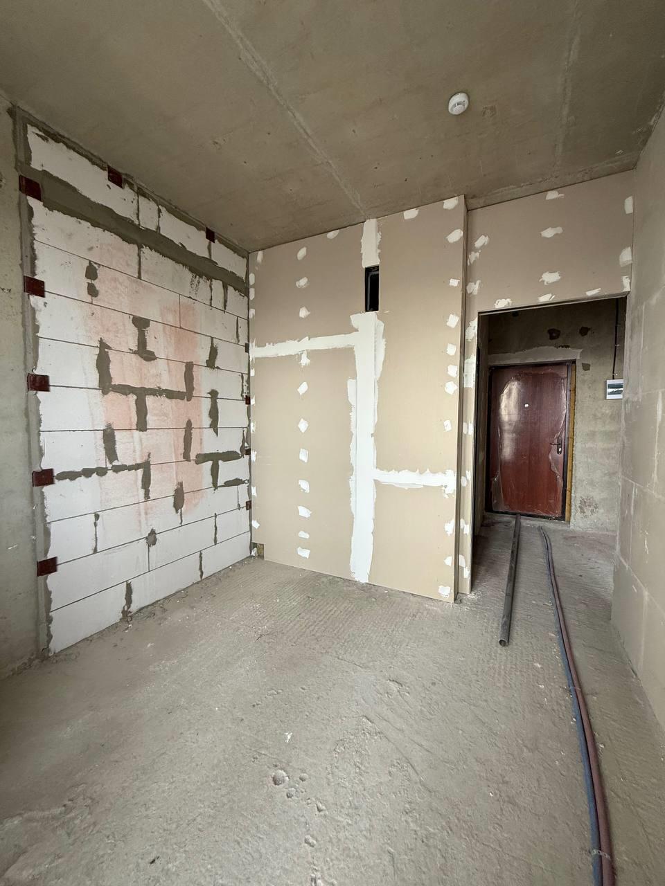 Фото №2: 1-комнатная квартира 38 м² - Краснодар, ЖК Альфа, Хлопчато-бумажный Комбинат, жилой комплекс Кино, мкр. Карасунский внутригородской округ, ул. Уральская, 100/5