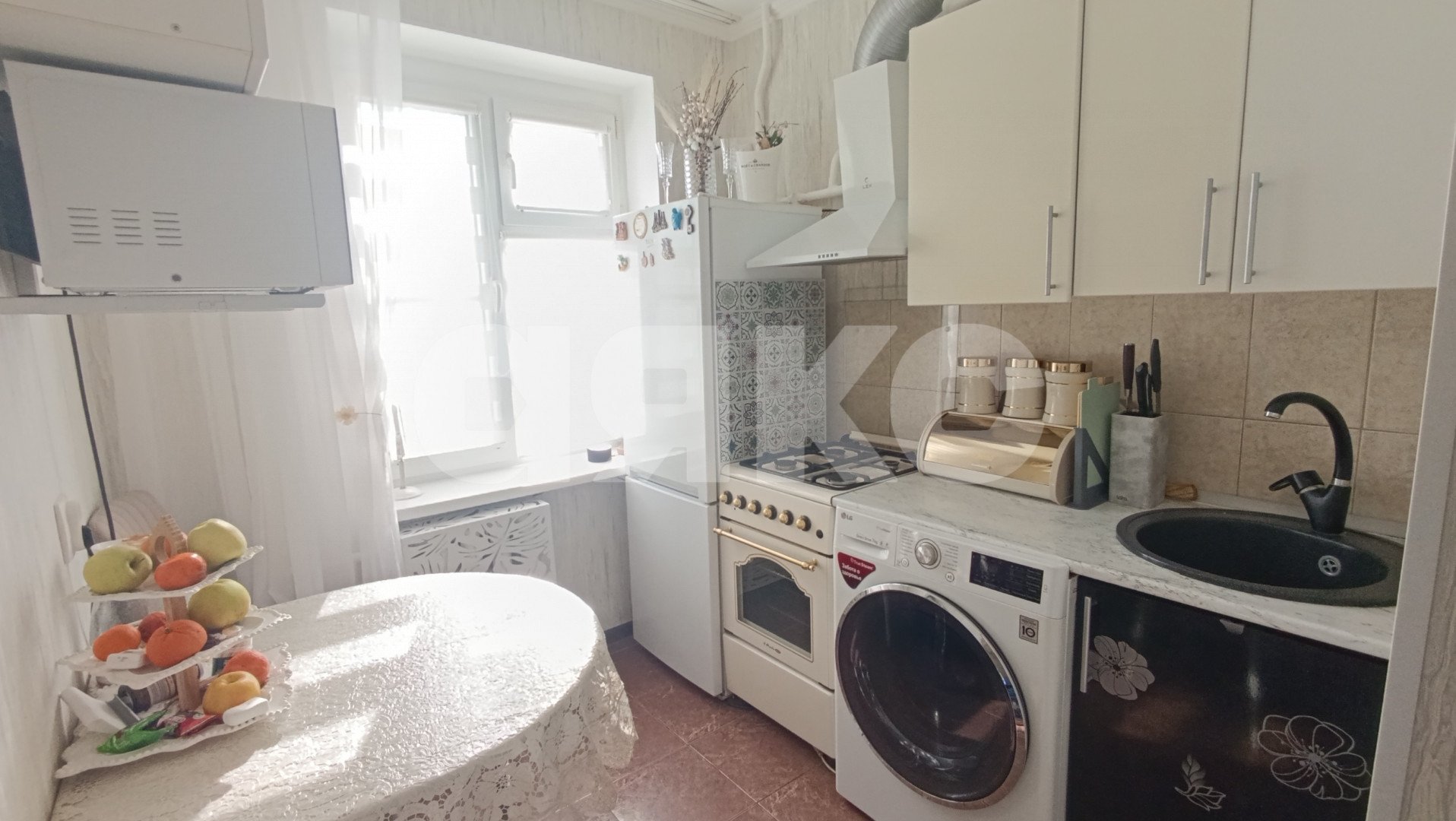 Фото №2: 1-комнатная квартира 28 м² - Горячий Ключ, Администрация, мкр. Администрация, ул. Кириченко, 11