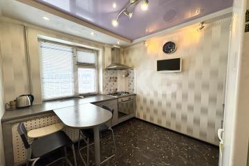 Фото №5: 3-комнатная квартира 65 м² - Нижнекамск, мкр. 30-й, ул. Баки Урманче, 9