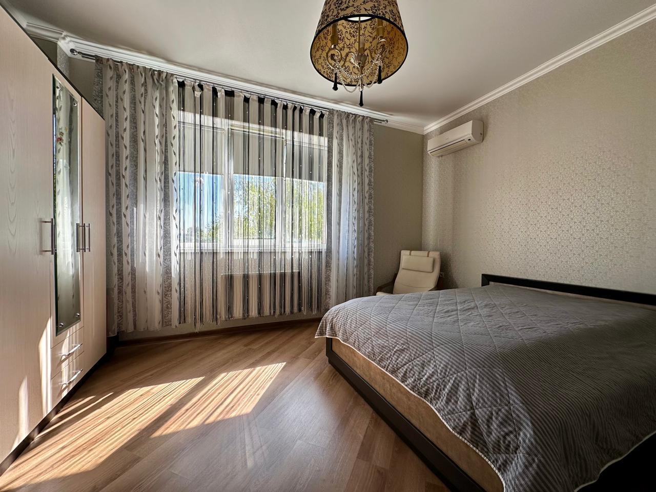 Фото №1: 2-комнатная квартира 70 м² - Краснодар, Кожзавод, мкр. Западный внутригородской округ, ул. Кожевенная, 42