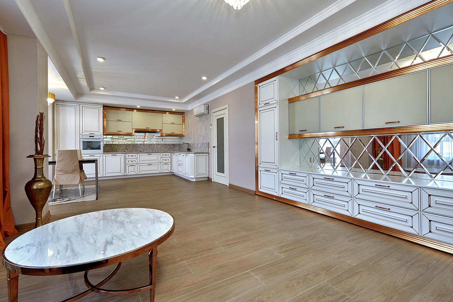 Фото №4: 3-комнатная квартира 126 м² - Краснодар, Центральный внутригородской округ, Западный внутригородской округ, жилой комплекс Центральный, мкр. Центральный, ул. Будённого, 129