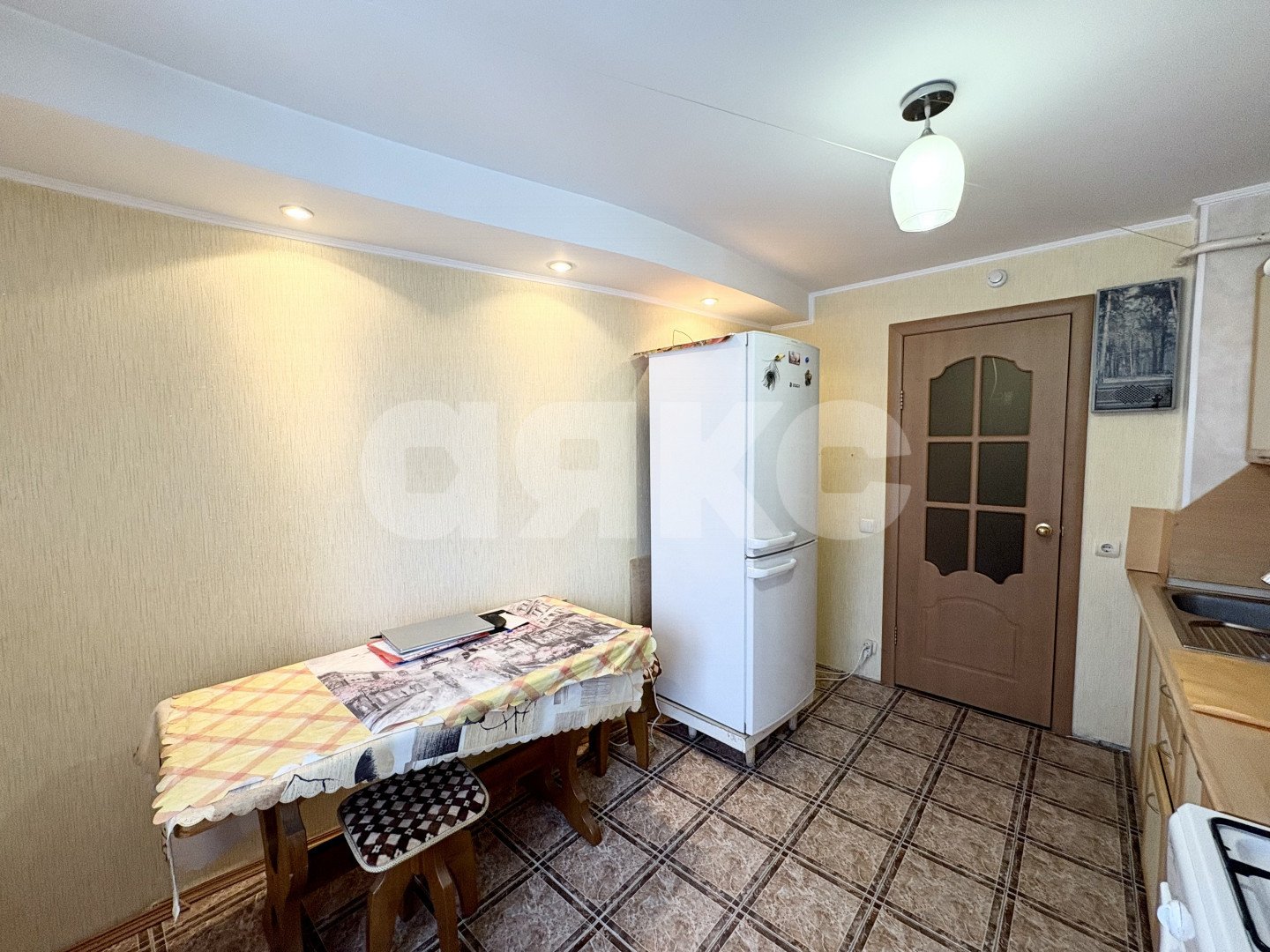 Фото №3: 3-комнатная квартира 58 м² - Нижнекамск, 20-й, мкр. 20-й, ул. Бызова, 3