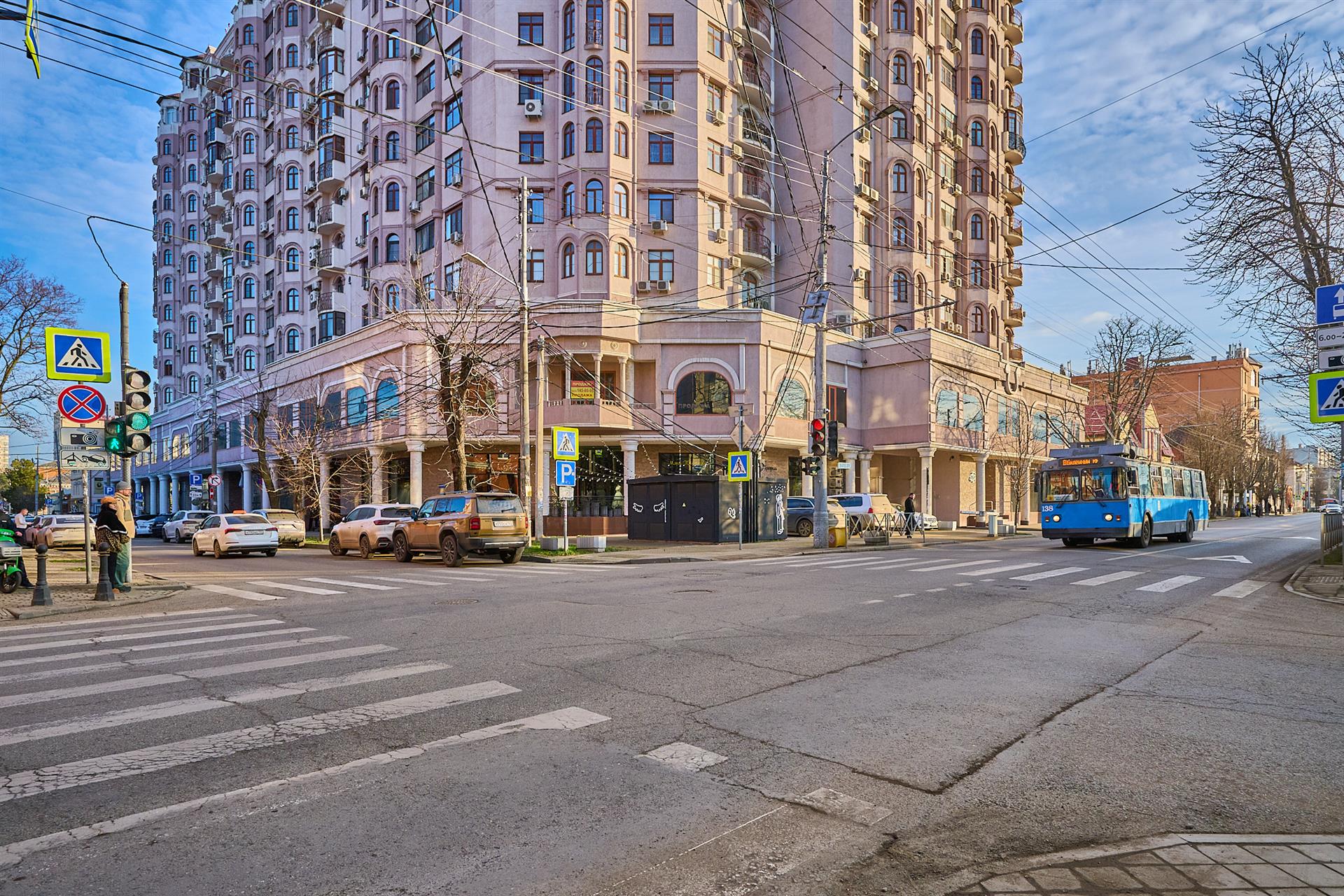 Фото №16: 1-комнатная квартира 40 м² - Краснодар, Центральный внутригородской округ, Западный внутригородской округ, мкр. Центральный, ул. Октябрьская, 74