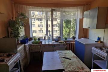 Фото №1: Комната 13 м² - Краснодар, мкр. Завод Измерительных Приборов, ул. Зиповская, 25