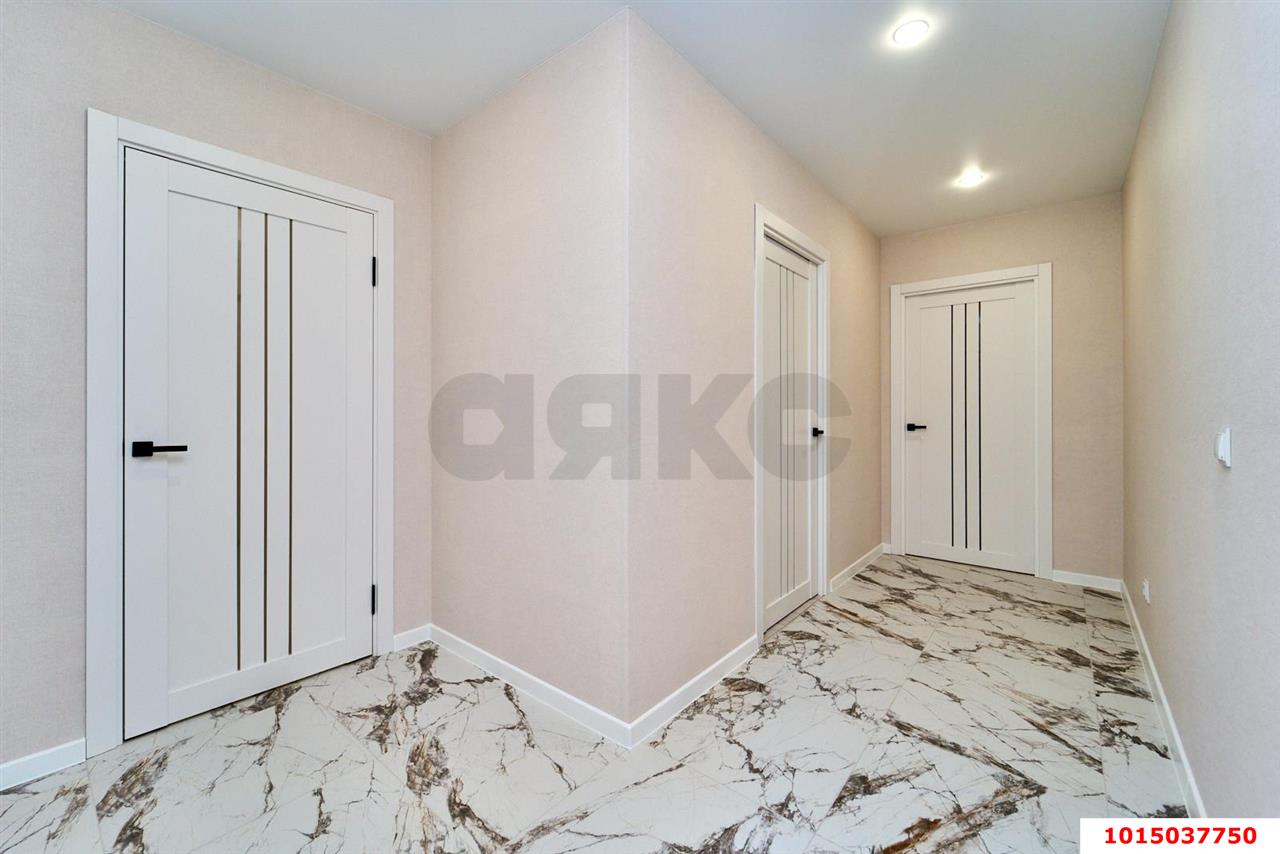 Фото №5: 2-комнатная квартира 63 м² - Краснодар, Прикубанский внутригородской округ, мкр. Военный городок № 109, ул. Кореновская, 67