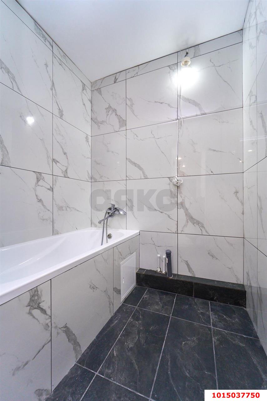 Фото №12: 2-комнатная квартира 63 м² - Краснодар, Прикубанский внутригородской округ, мкр. Военный городок № 109, ул. Кореновская, 67