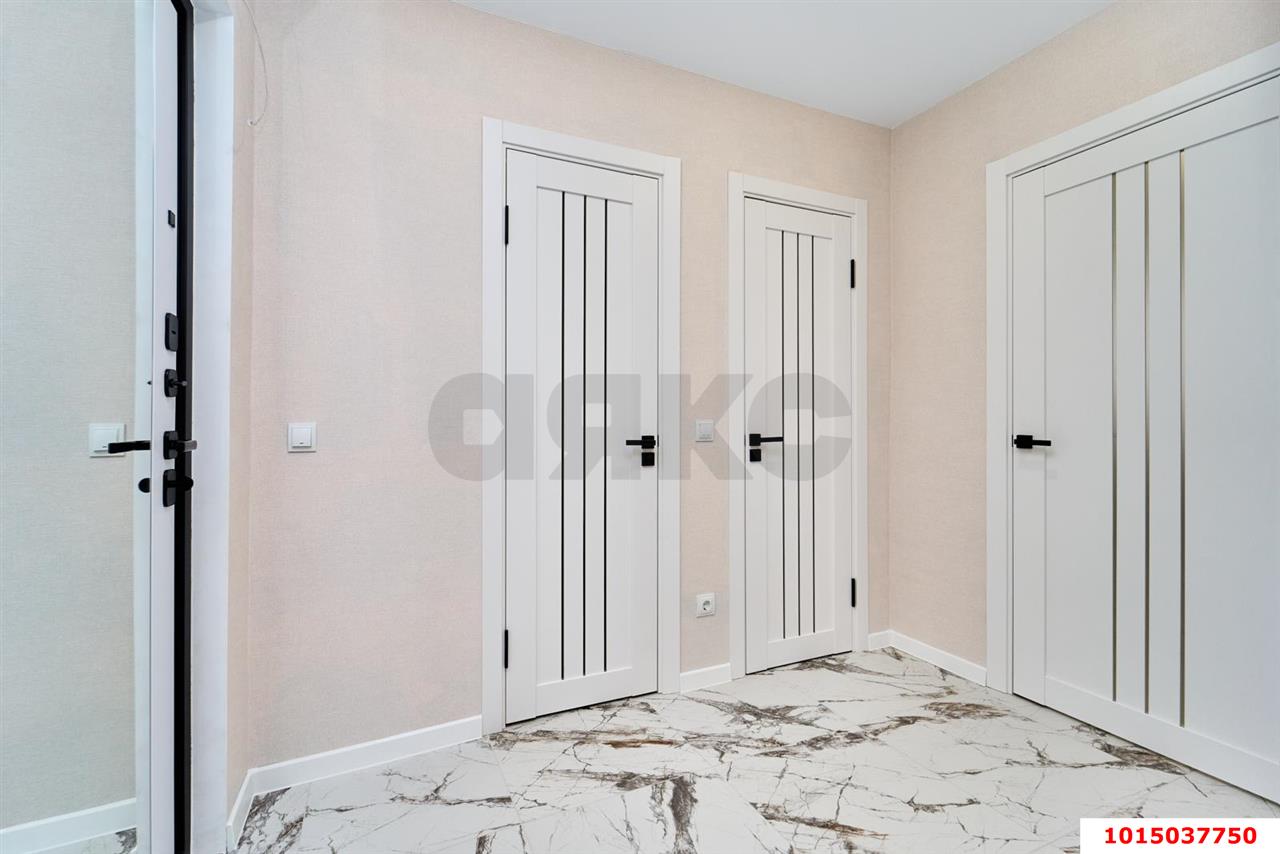 Фото №6: 2-комнатная квартира 63 м² - Краснодар, Прикубанский внутригородской округ, мкр. Военный городок № 109, ул. Кореновская, 67