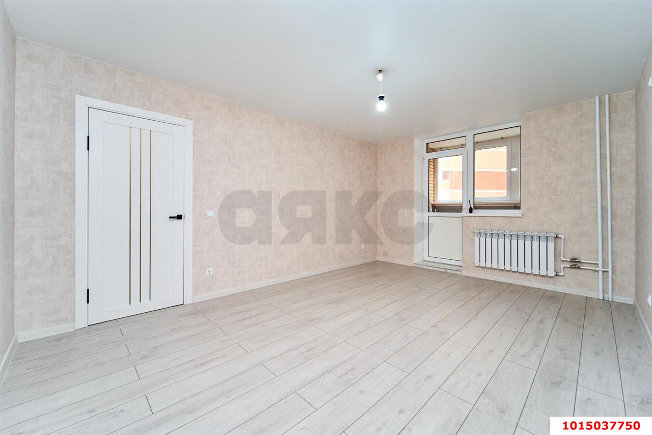 Фото №1: 2-комнатная квартира 63 м² - Краснодар, Прикубанский внутригородской округ, мкр. Военный городок № 109, ул. Кореновская, 67