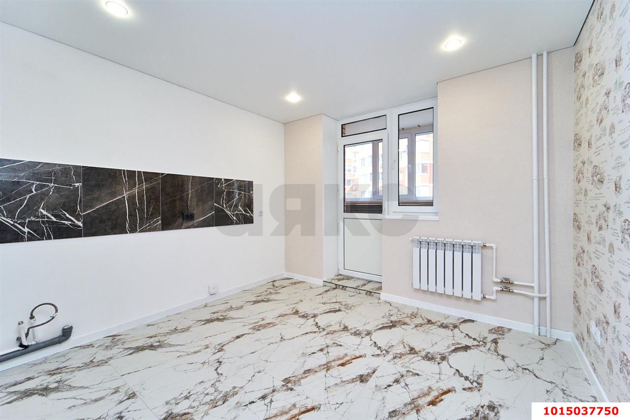 Фото №8: 2-комнатная квартира 63 м² - Краснодар, Прикубанский внутригородской округ, мкр. Военный городок № 109, ул. Кореновская, 67