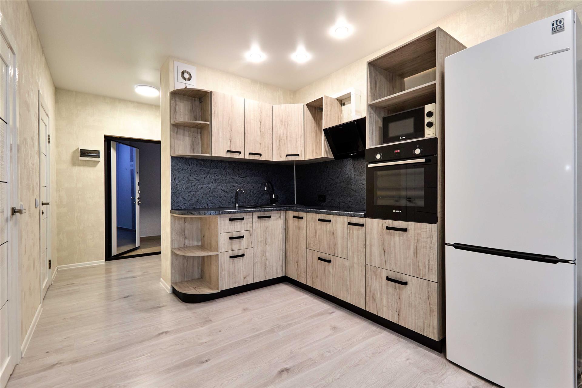 Фото №2: 1-комнатная квартира 47 м² - Краснодар, жилой комплекс Альпы, Прикубанский внутригородской округ, мкр. Россинского, ул. Командорская, 6