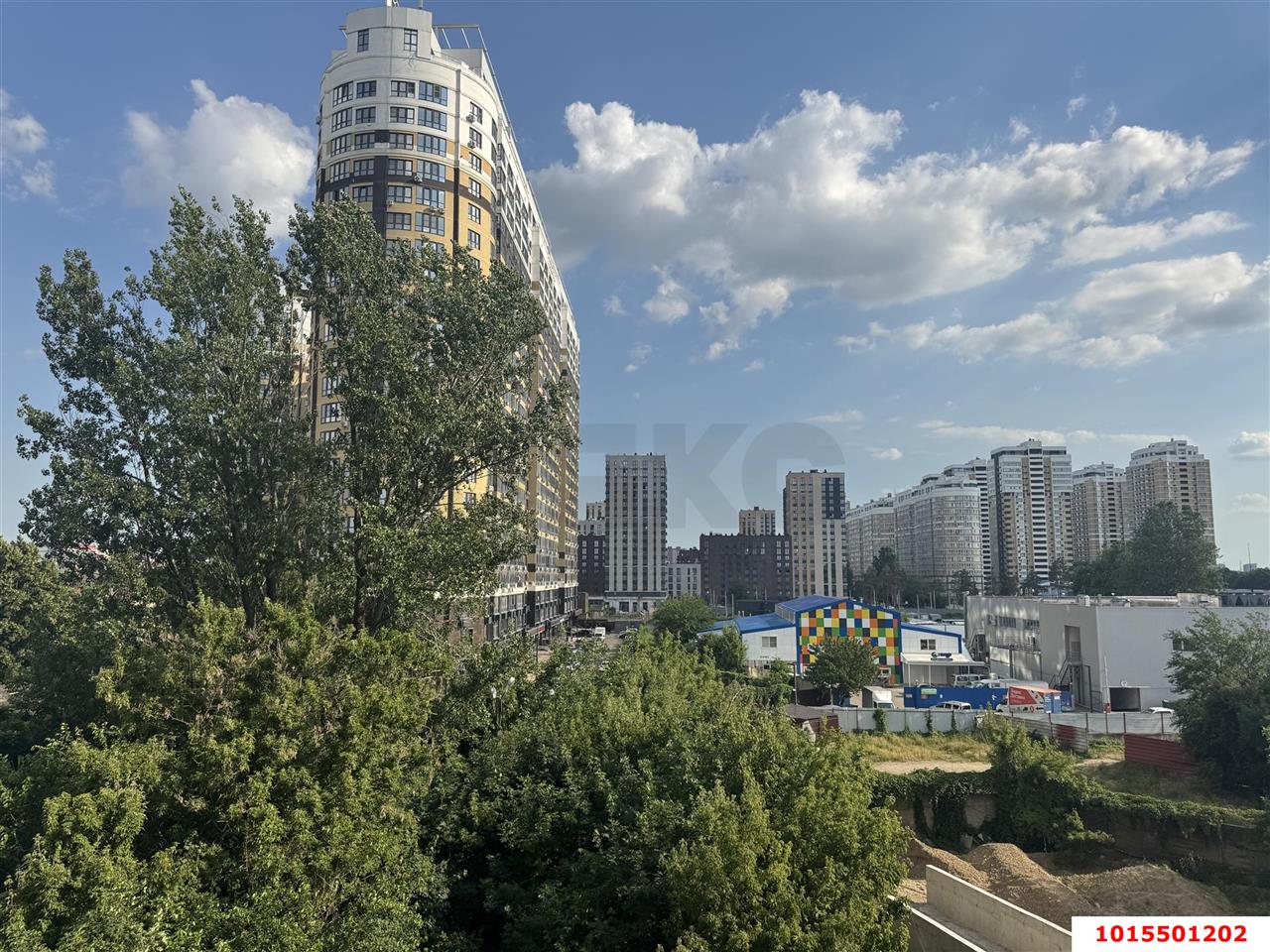 Фото №5: 2-комнатная квартира <span class="whitespace-nowrap">76 м²</span>, <span class="whitespace-nowrap">3/20 эт.</span> - Краснодар, Карасунский внутригородской округ, Хлопчато-бумажный Комбинат, мкр. ЖК Альфа, ул. Уральская, 100