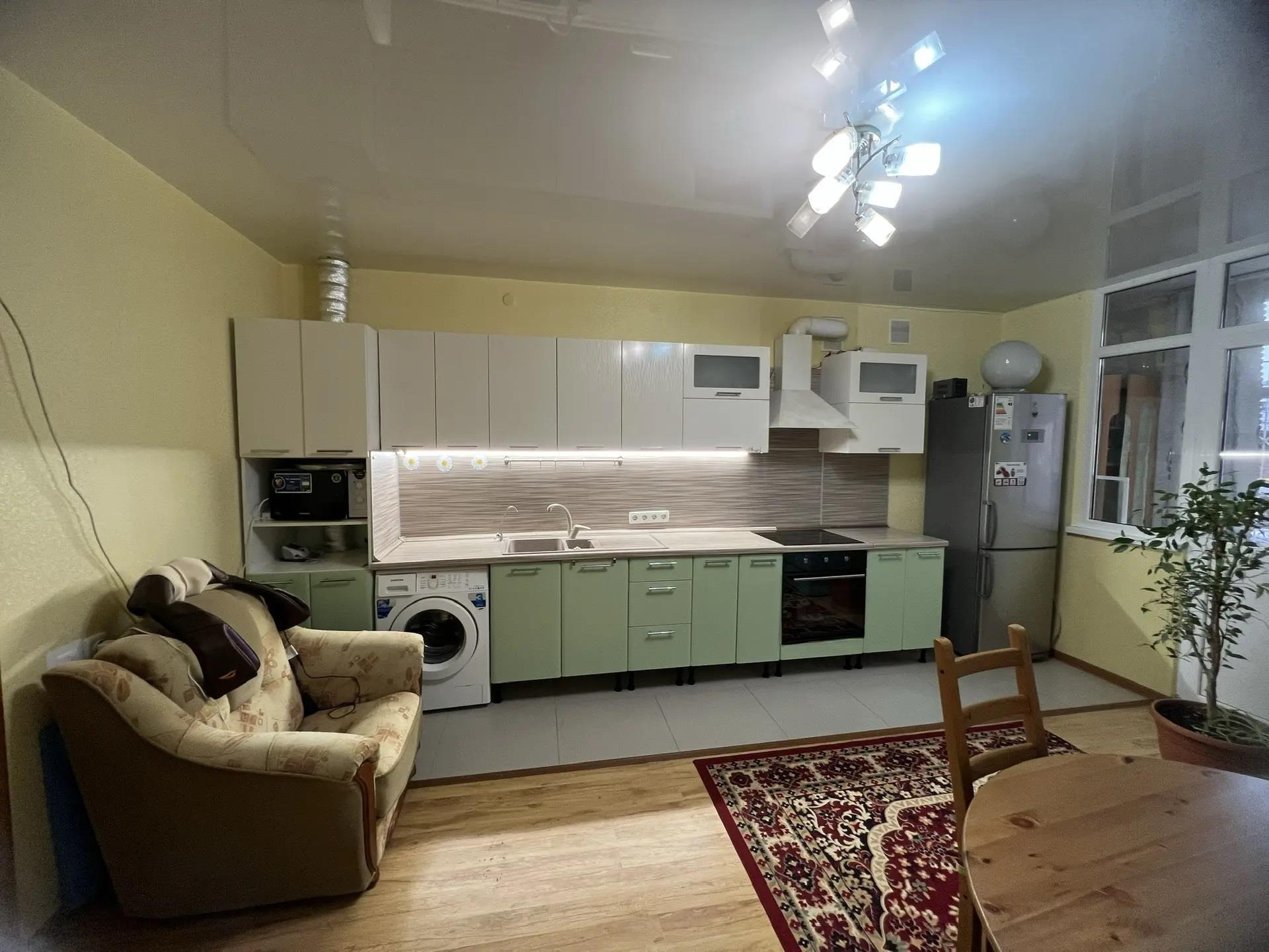 Фото №2: 2-комнатная квартира 67 м² - Краснодар, Прикубанский внутригородской округ, Краевая Клиническая Больница, мкр. жилой комплекс Олимп, ул. Домбайская, 10/2