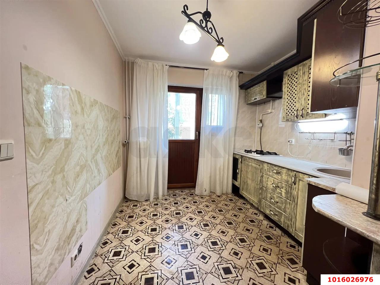 Фото №4: 2-комнатная квартира <span class="whitespace-nowrap">54 м²</span>, <span class="whitespace-nowrap">1/9 эт.</span> - Краснодар, Прикубанский внутригородской округ, мкр. имени Маршала Жукова, ул. Кореновская, 45