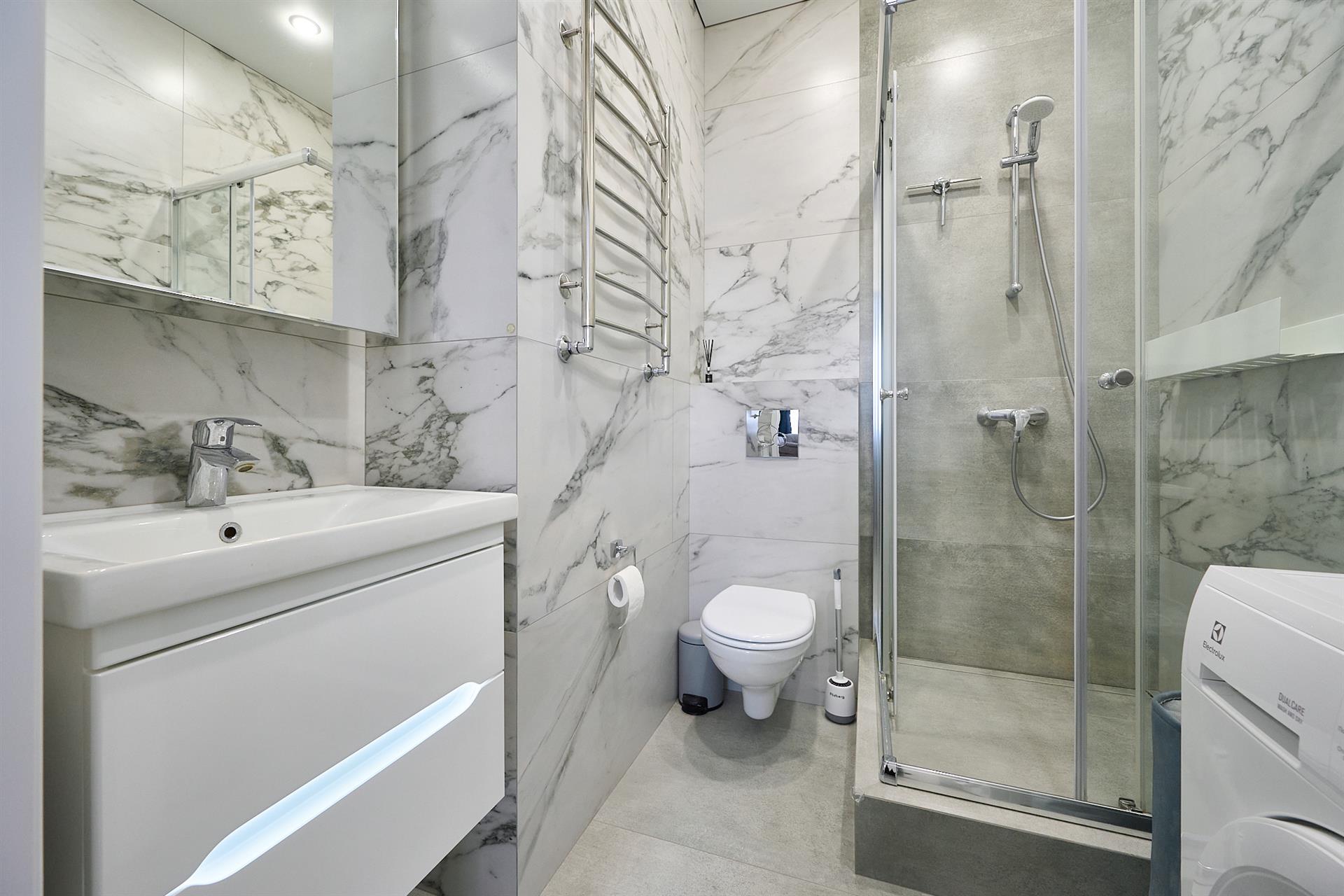 Фото №11: 3-комнатная квартира 89 м² - Краснодар, Прикубанский внутригородской округ, Завод Радиоизмерительных Приборов, мкр. имени Петра Метальникова, ул. Тополиная, 40/1