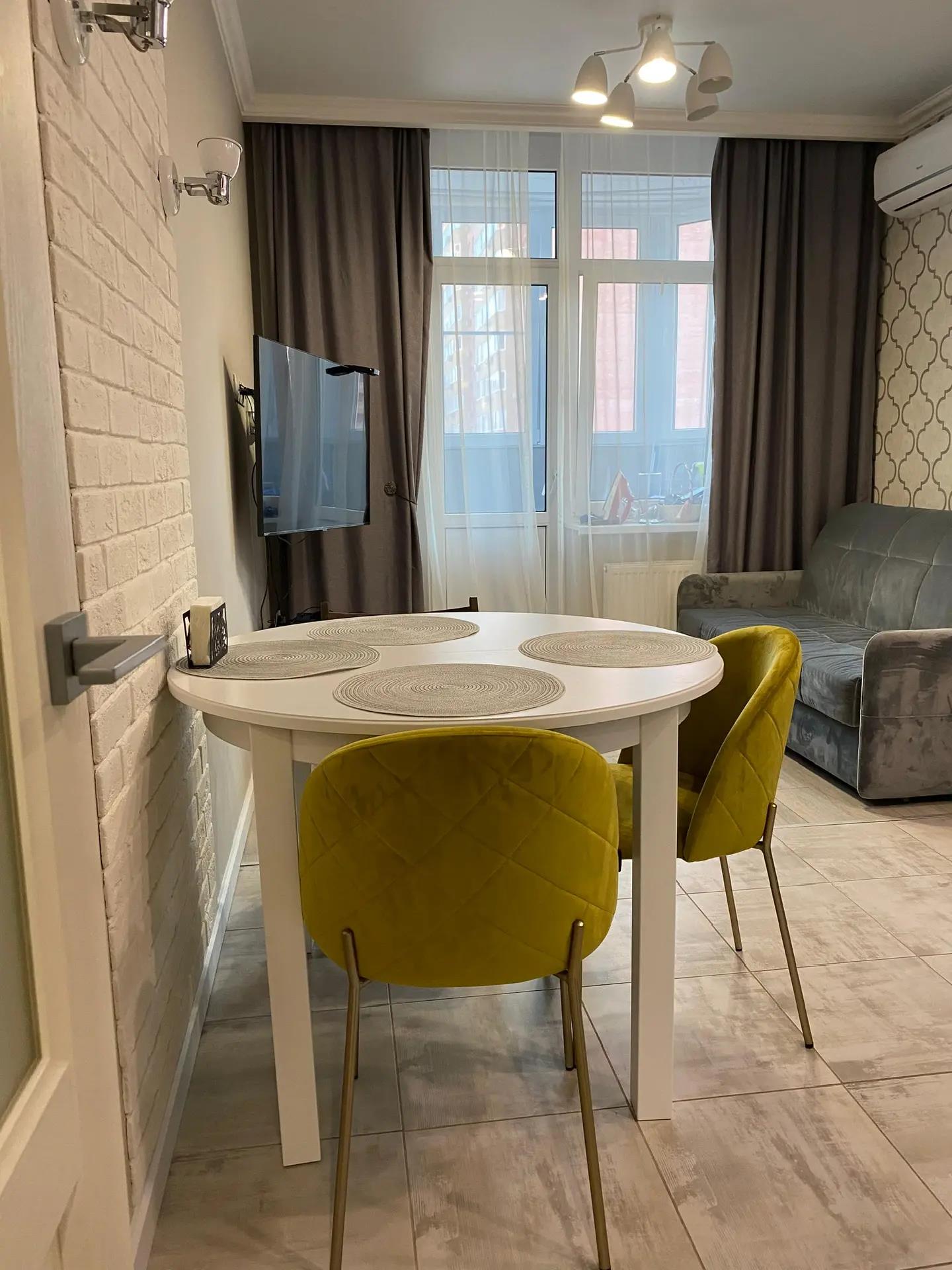 Фото №2: 2-комнатная квартира 58 м² - Краснодар, Прикубанский внутригородской округ, Панорама, мкр. жилой комплекс Керченский, ул. им. Героя Сарабеева В.И., 5к5