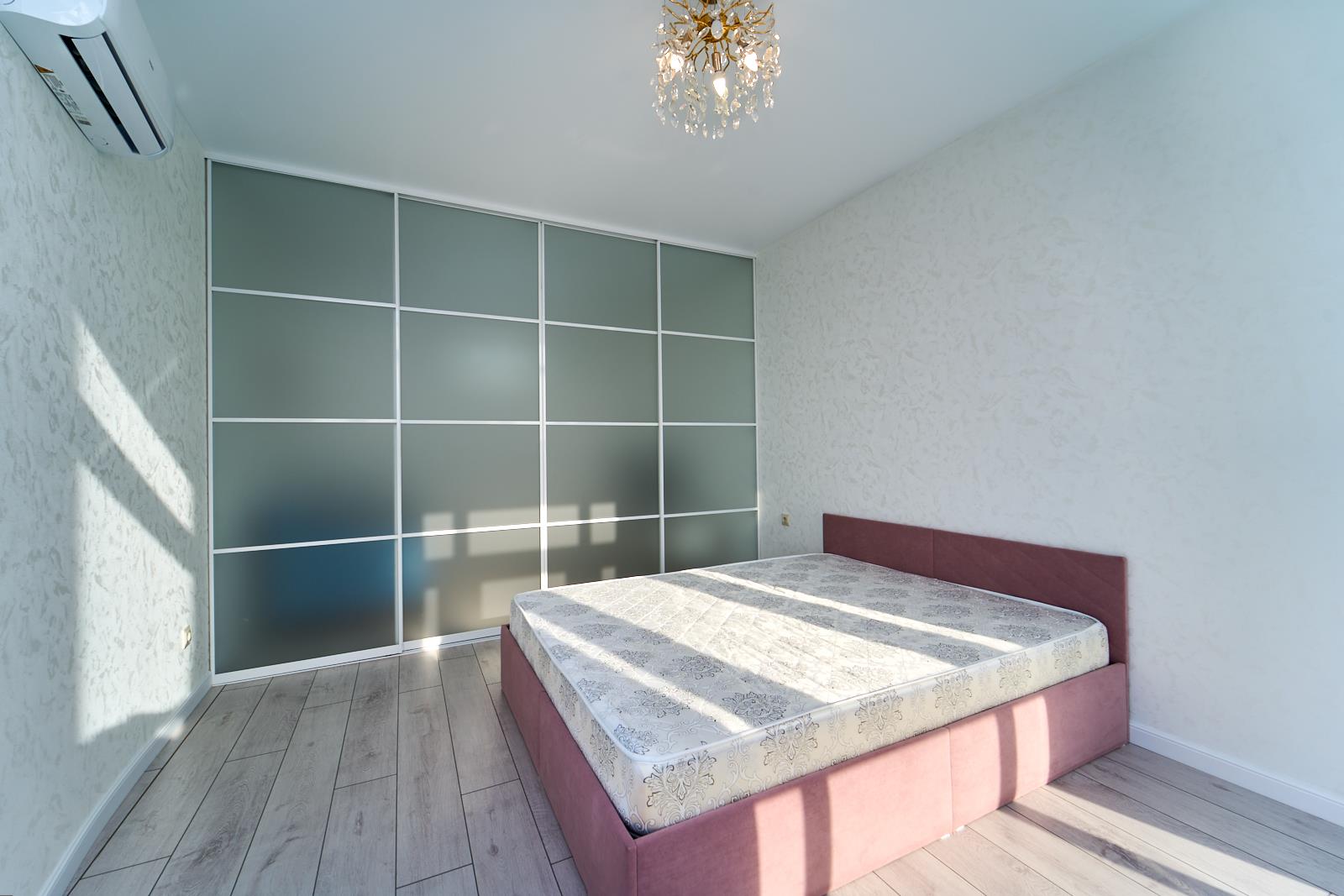 Фото №4: 1-комнатная квартира 54 м² - Краснодар, Западный внутригородской округ, мкр. Фестивальный, ул. Шоссе Нефтяников, 18к3