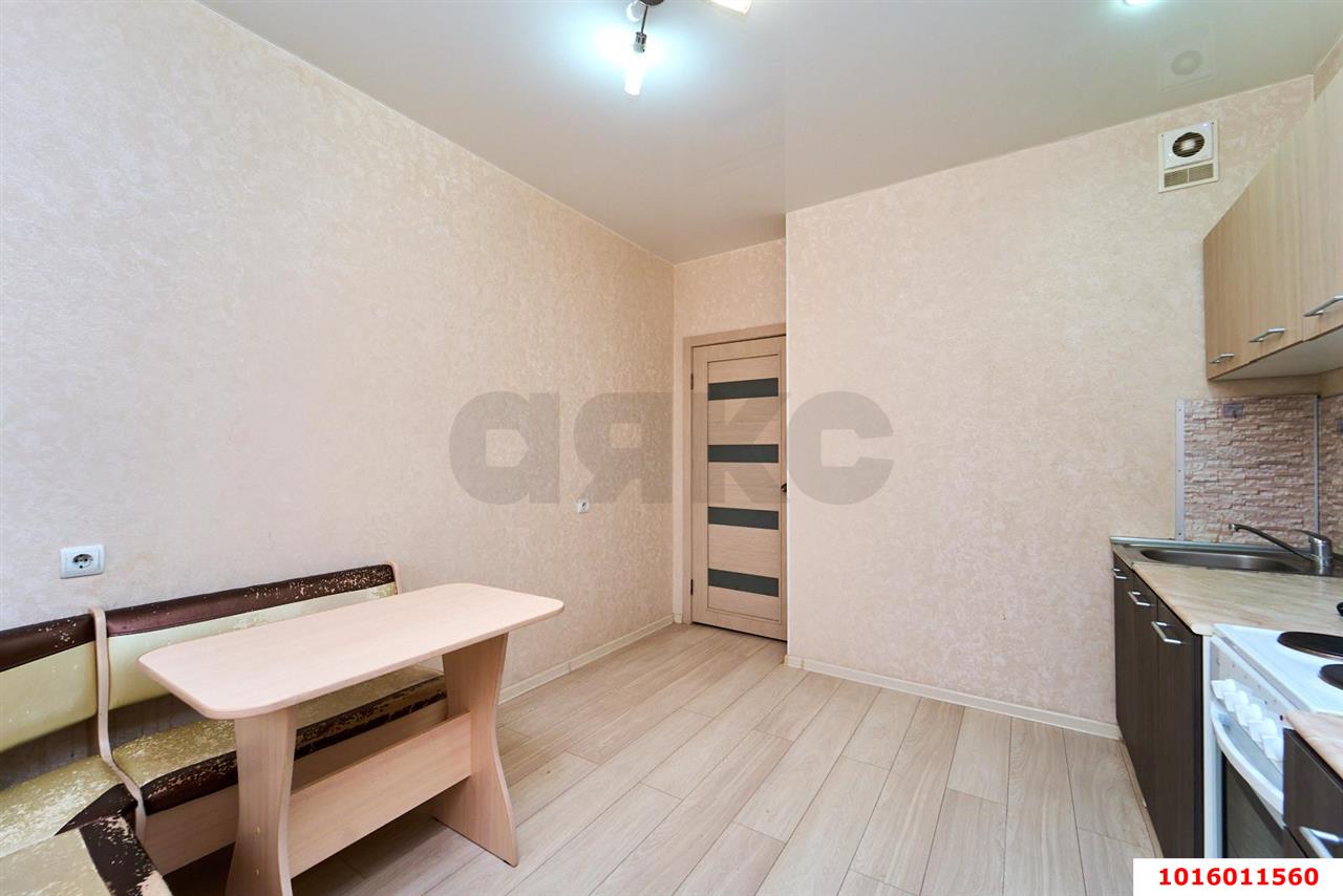 Фото №2: 1-комнатная квартира 38 м² - Краснодар, Прикубанский внутригородской округ, мкр. Губернский, ул. им. Героя Яцкова И.В., 9к3