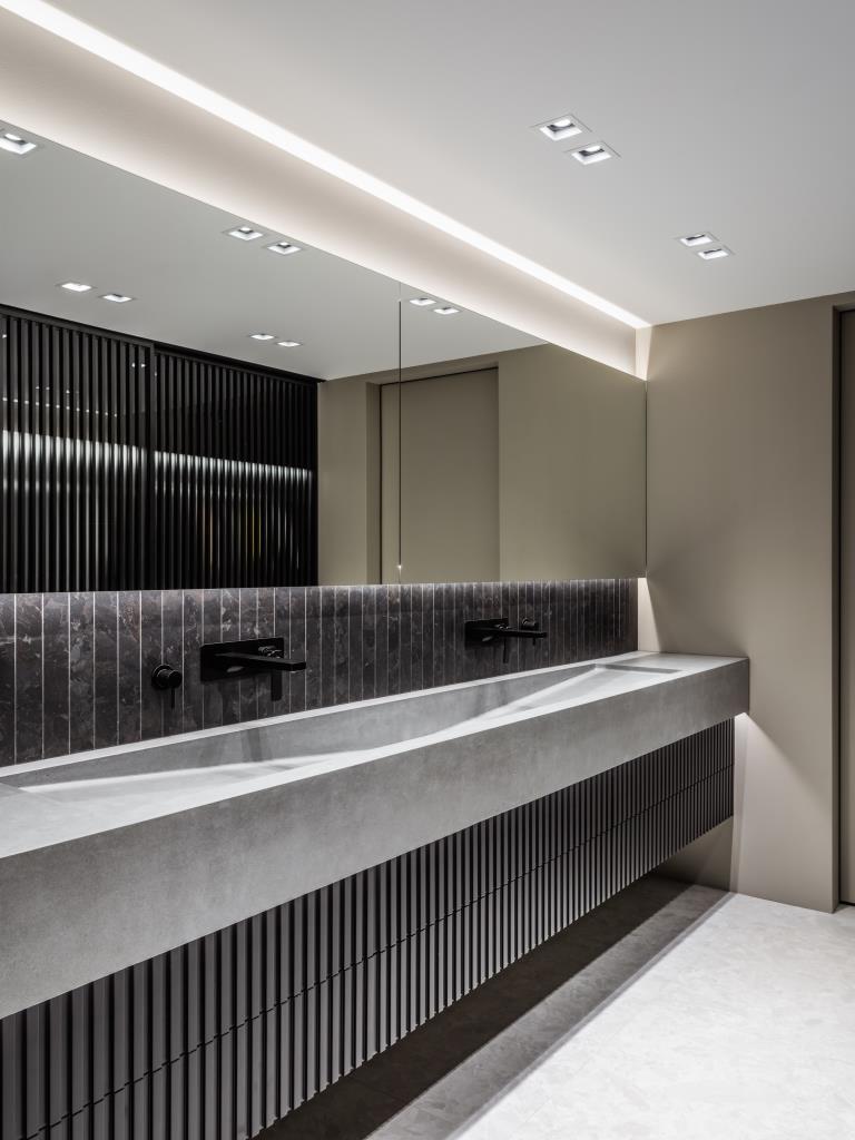 Фото №9: 3-комнатная квартира 229 м² - Краснодар, Центральный внутригородской округ, мкр. Центральный, ул. Красная, 176