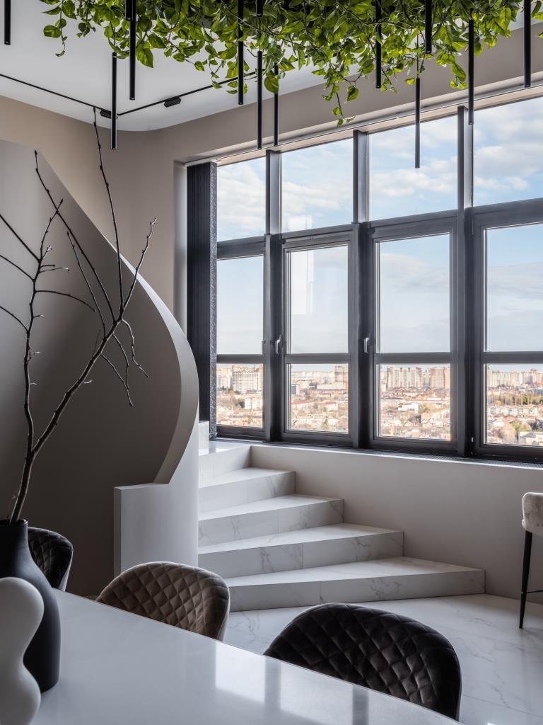 Фото №2: 3-комнатная квартира 229 м² - Краснодар, Центральный внутригородской округ, мкр. Центральный, ул. Красная, 176