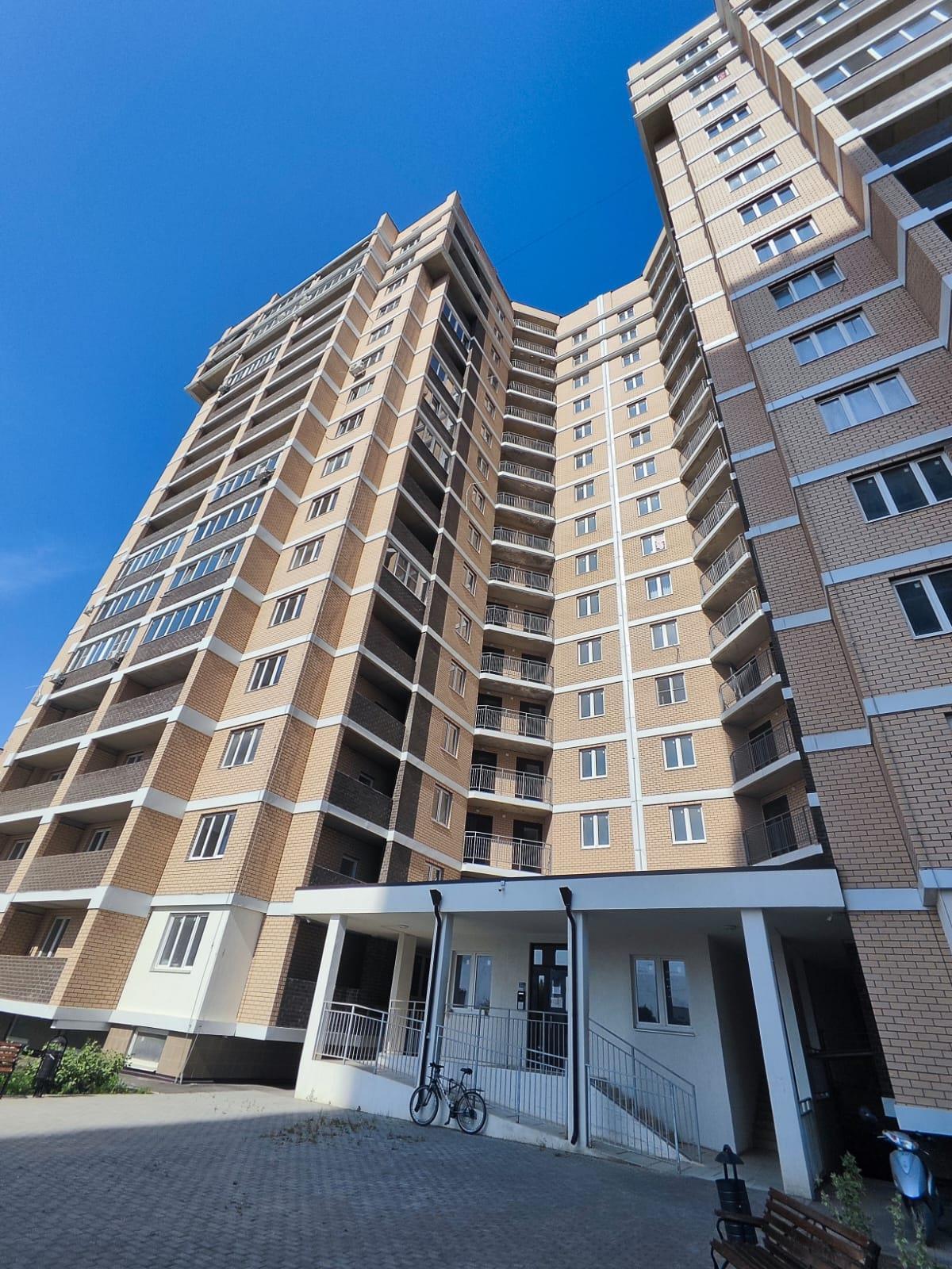 Фото №1: 1-комнатная квартира 45 м² - Краснодар, Прикубанский внутригородской округ, Музыкальный, мкр. ЖК Жемчужина, ул. имени Ф.И. Шаляпина, 30/1к2